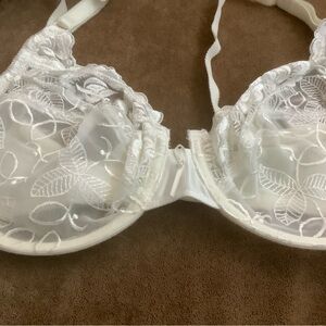 Wacoal White Lace Underwire Bra